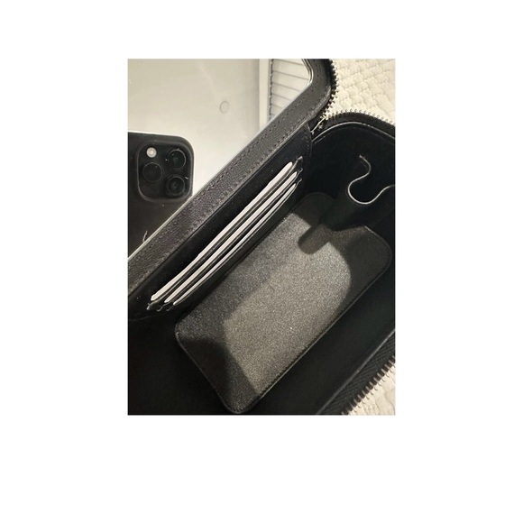 CHANEL Black Quilted Vanity Crossbody with Gold Hardware - Picture 2 of 12